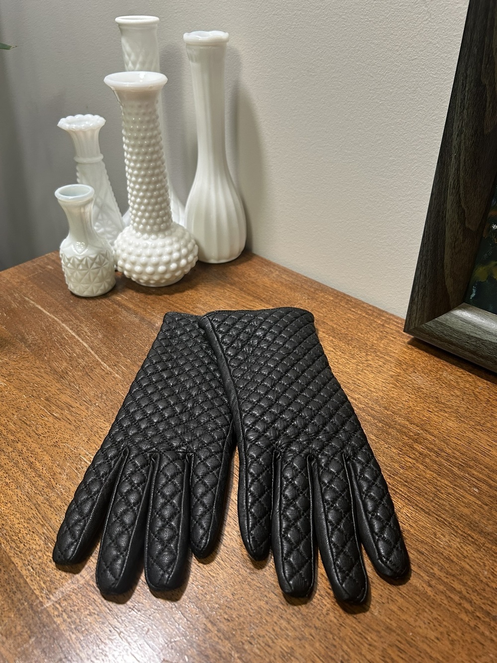 Black Quilted Leather Women's Gloves large